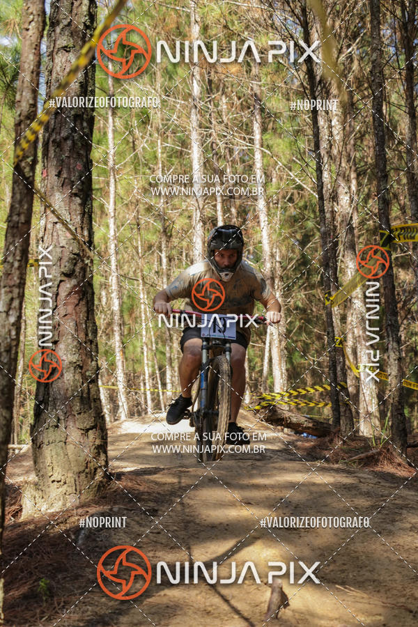 Achetez vos photos de l'vnementDownhill Pedreira sur Fotop