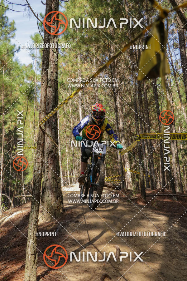 Achetez vos photos de l'vnementDownhill Pedreira sur Fotop