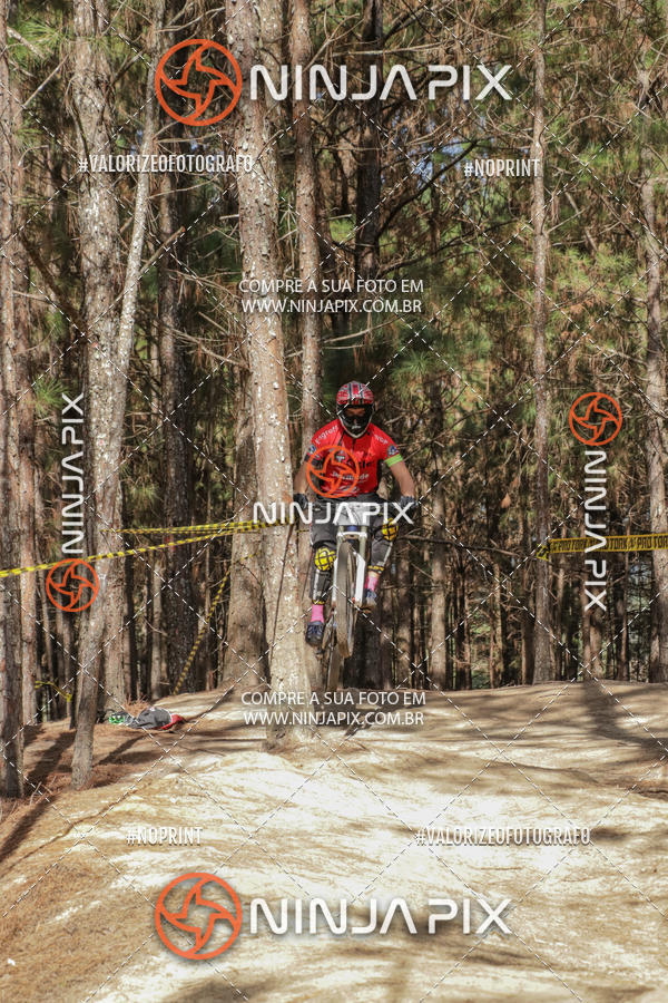 Achetez vos photos de l'vnementDownhill Pedreira sur Fotop