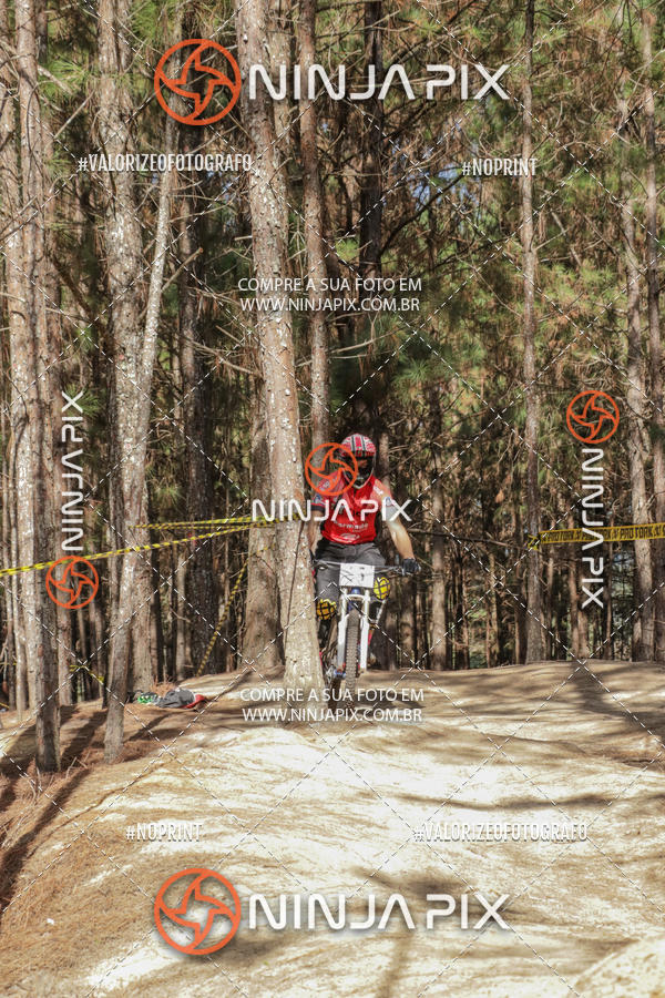 Achetez vos photos de l'vnementDownhill Pedreira sur Fotop