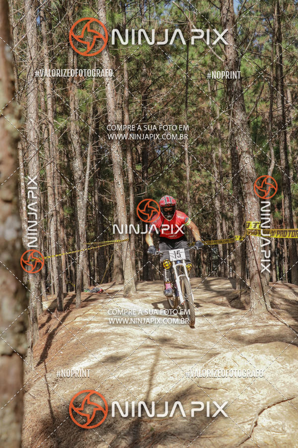 Achetez vos photos de l'vnementDownhill Pedreira sur Fotop