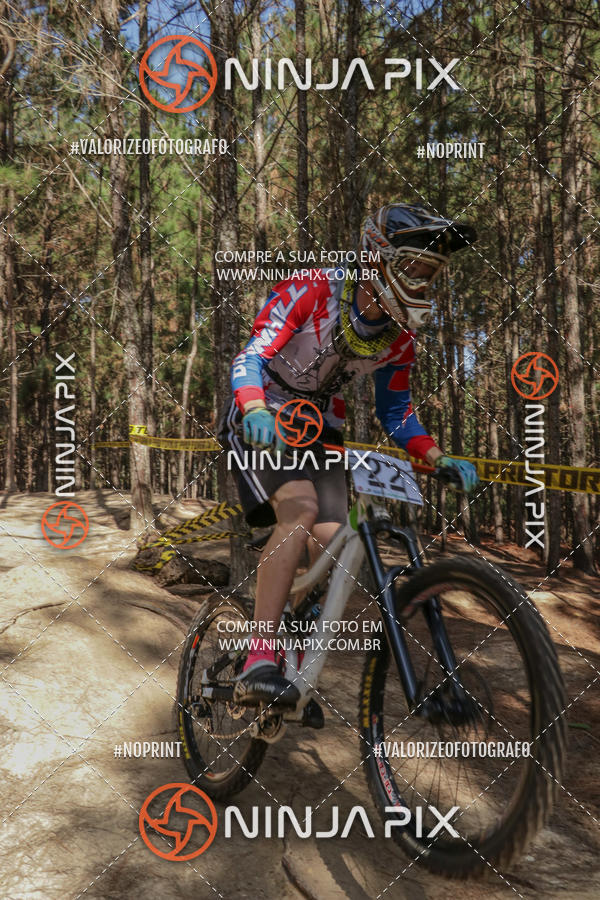 Achetez vos photos de l'vnementDownhill Pedreira sur Fotop