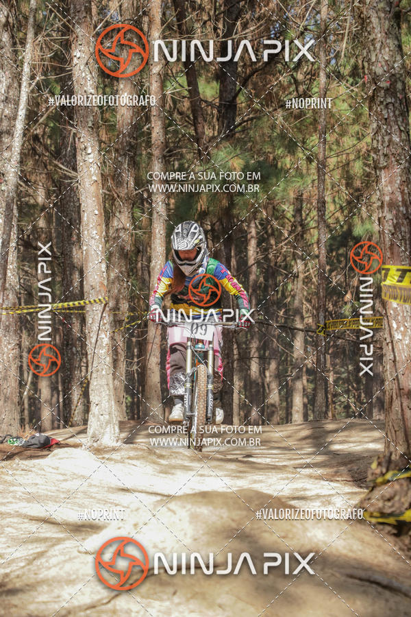 Achetez vos photos de l'vnementDownhill Pedreira sur Fotop