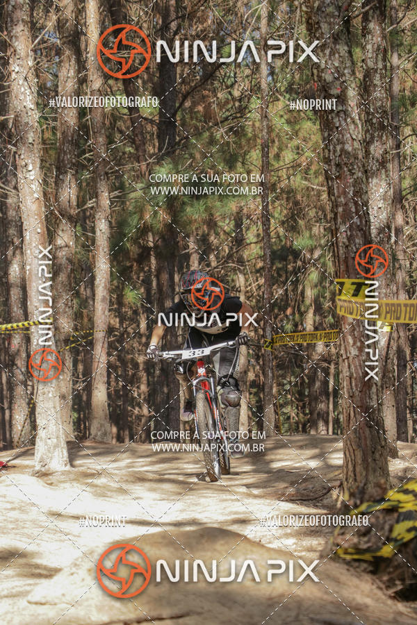 Compra tus fotos del eventoDownhill Pedreira En Fotop