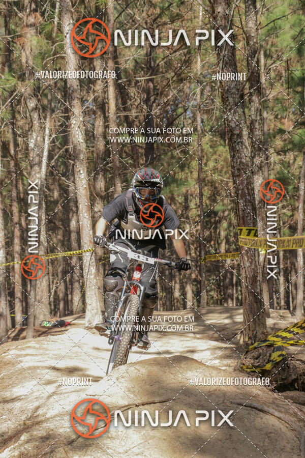 Compra tus fotos del eventoDownhill Pedreira En Fotop