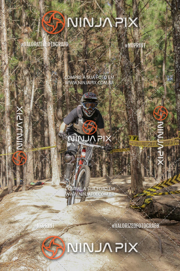 Compra tus fotos del eventoDownhill Pedreira En Fotop