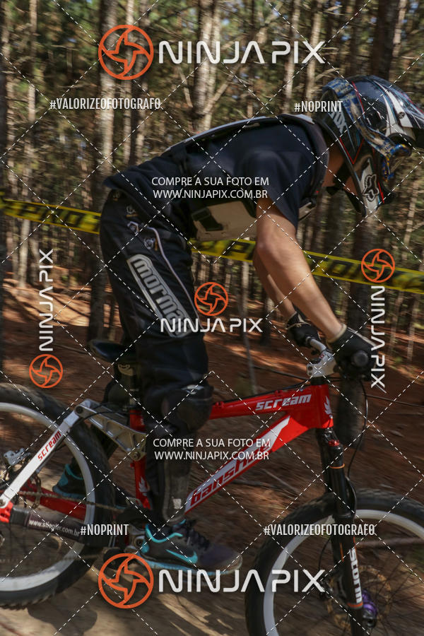 Compra tus fotos del eventoDownhill Pedreira En Fotop