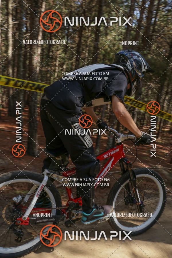 Compra tus fotos del eventoDownhill Pedreira En Fotop