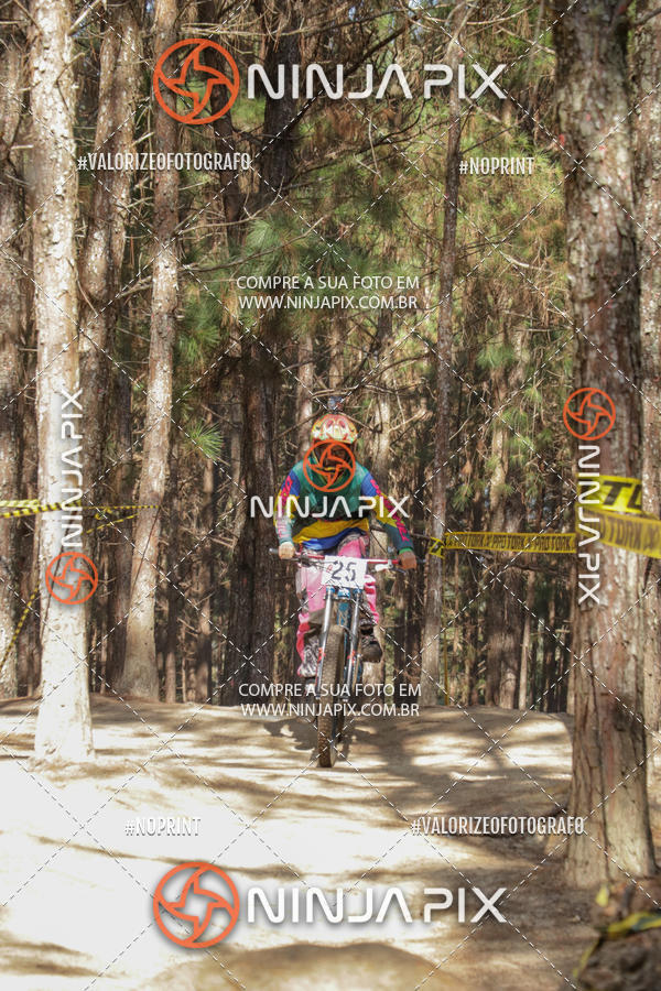 Compra tus fotos del eventoDownhill Pedreira En Fotop