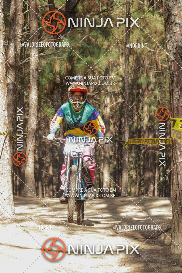 Compra tus fotos del eventoDownhill Pedreira En Fotop