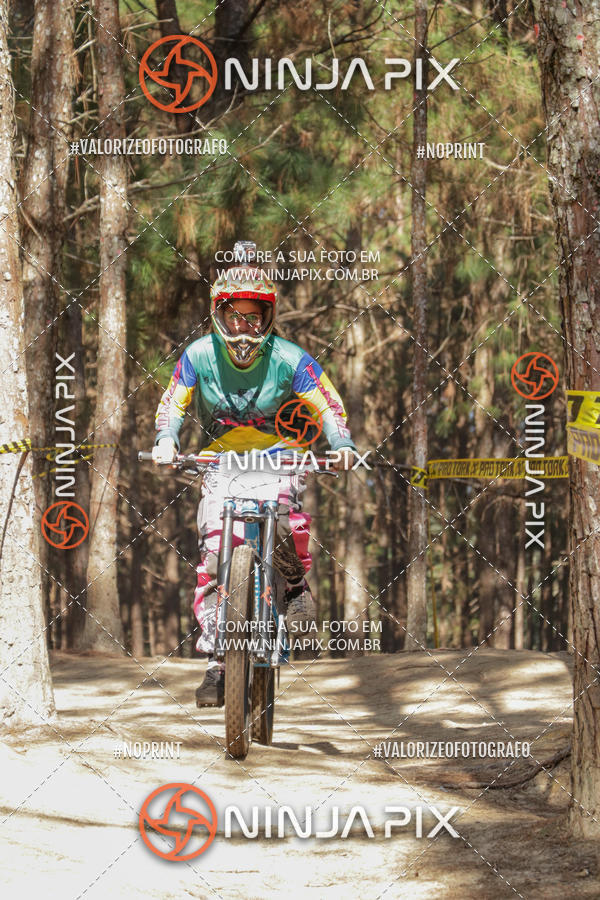 Compra tus fotos del eventoDownhill Pedreira En Fotop