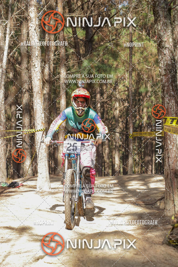 Compra tus fotos del eventoDownhill Pedreira En Fotop