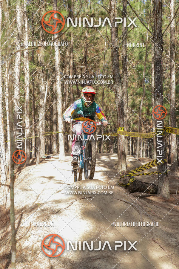 Compra tus fotos del eventoDownhill Pedreira En Fotop