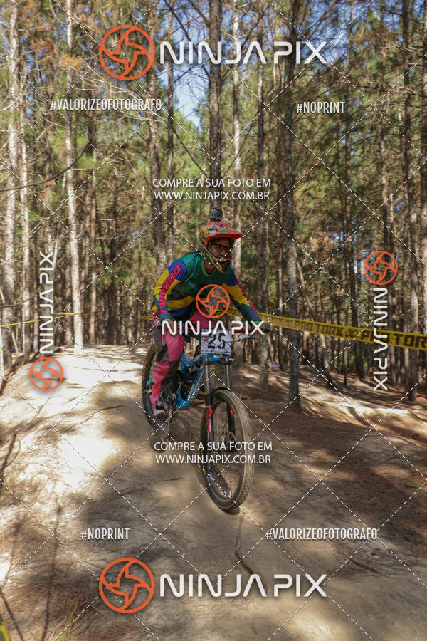 Compra tus fotos del eventoDownhill Pedreira En Fotop