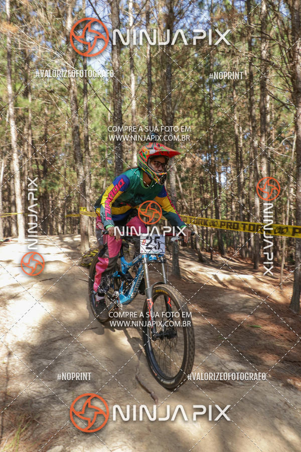 Compre suas fotos do eventoDownhill Pedreira no Fotop