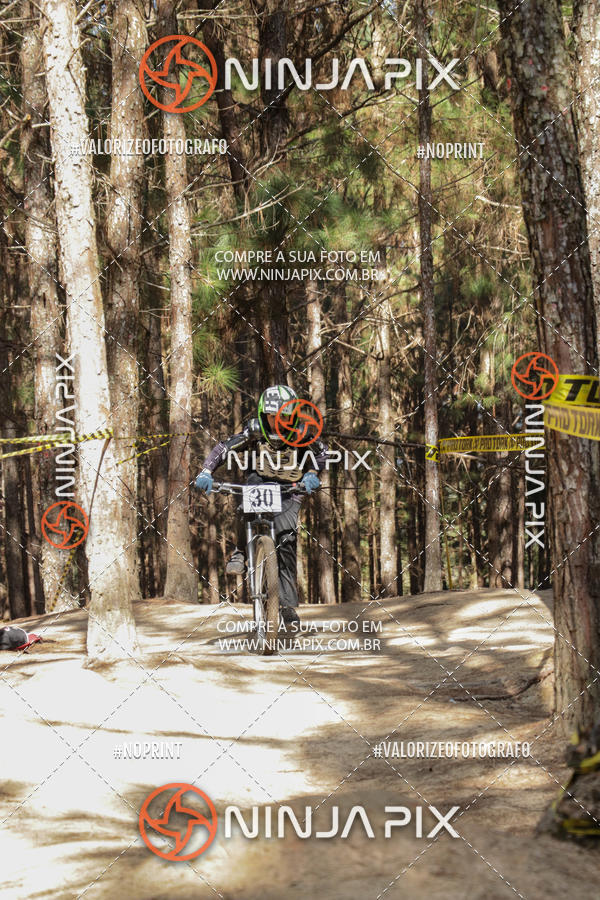 Compre suas fotos do eventoDownhill Pedreira no Fotop