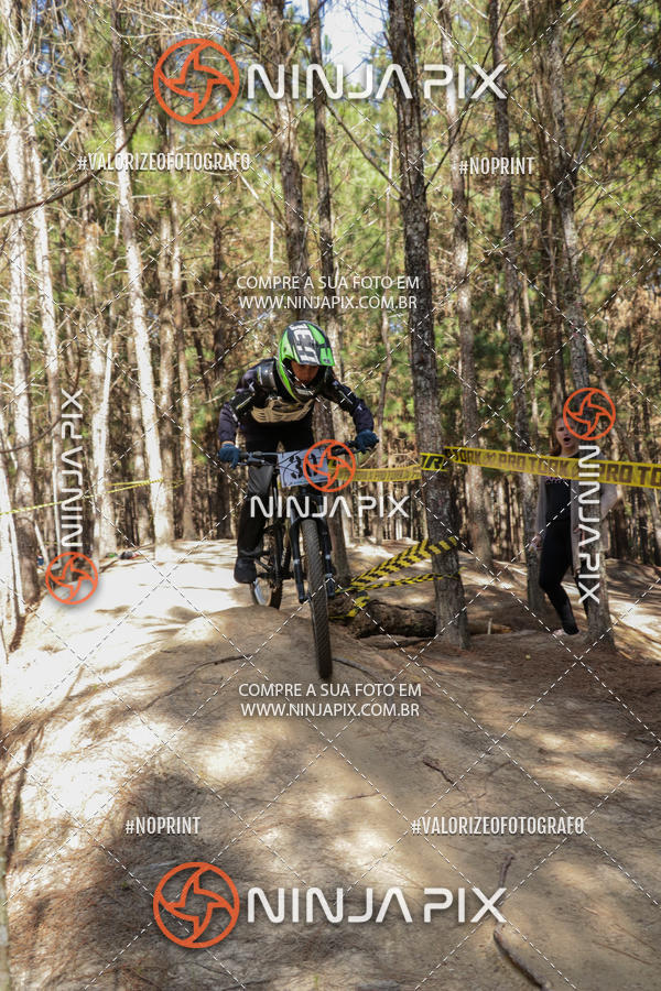 Compre suas fotos do eventoDownhill Pedreira no Fotop