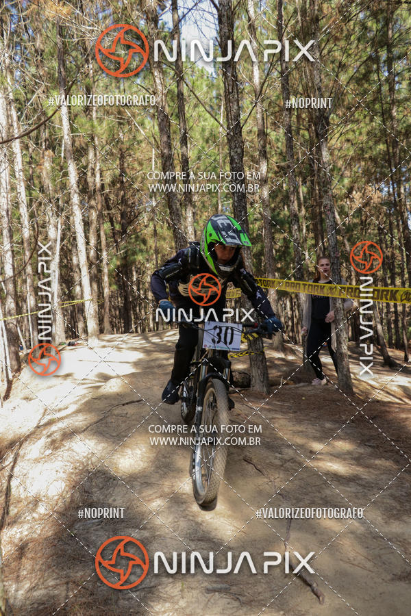 Compre suas fotos do eventoDownhill Pedreira no Fotop