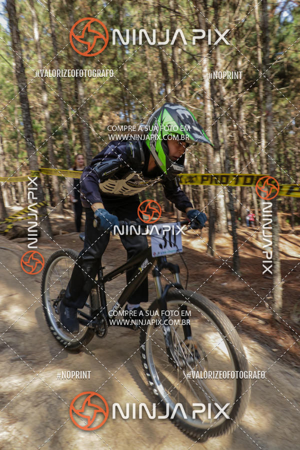 Buy your photos of the eventDownhill Pedreira on Fotop