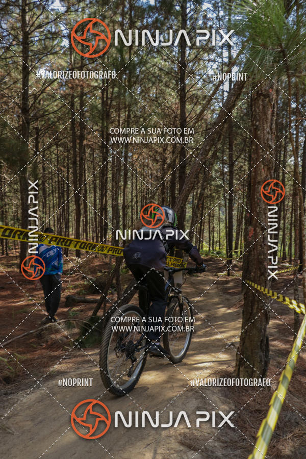 Buy your photos of the eventDownhill Pedreira on Fotop