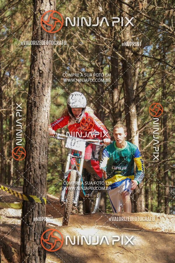 Buy your photos of the eventDownhill Pedreira on Fotop