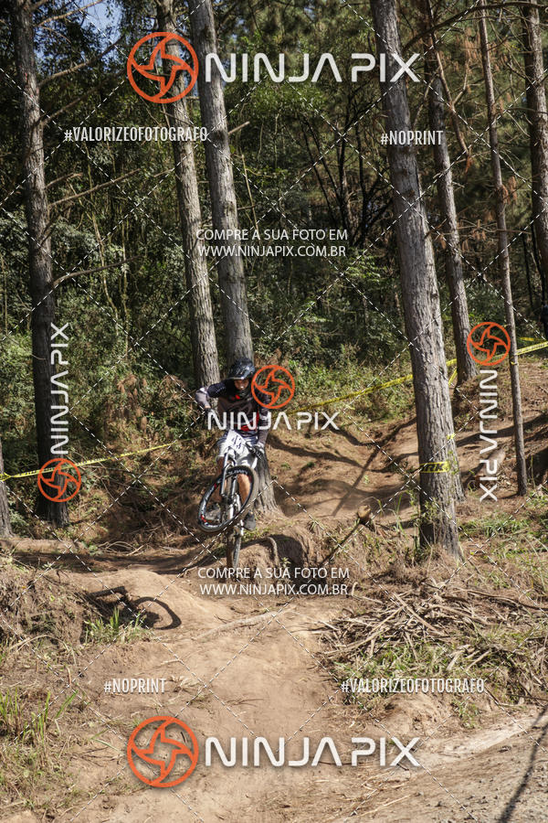 Buy your photos of the eventDownhill Pedreira on Fotop