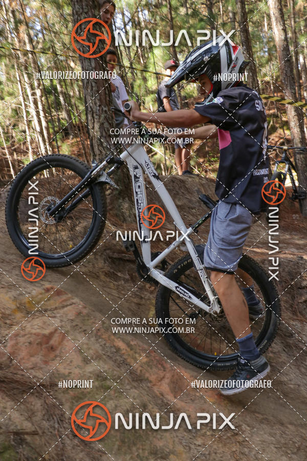 Achetez vos photos de l'vnementDownhill Pedreira sur Fotop