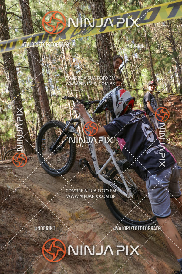 Achetez vos photos de l'vnementDownhill Pedreira sur Fotop