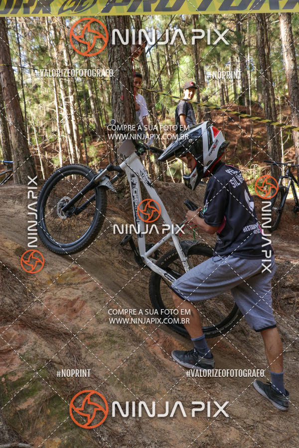 Achetez vos photos de l'vnementDownhill Pedreira sur Fotop