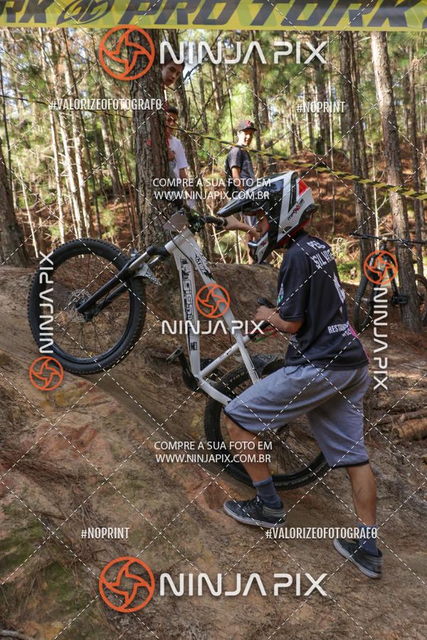 Achetez vos photos de l'vnementDownhill Pedreira sur Fotop