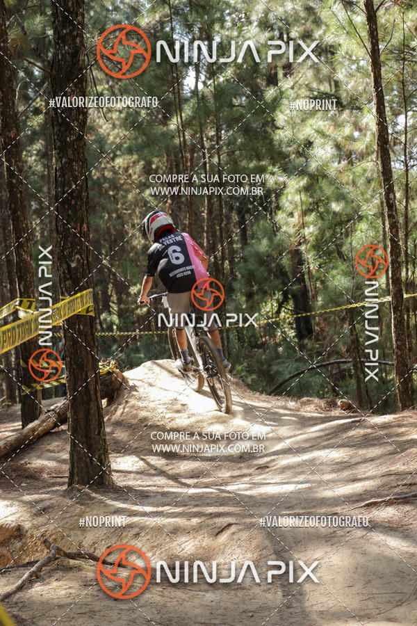 Achetez vos photos de l'vnementDownhill Pedreira sur Fotop