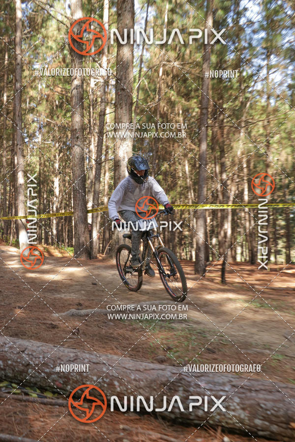 Compra tus fotos del eventoDownhill Pedreira En Fotop