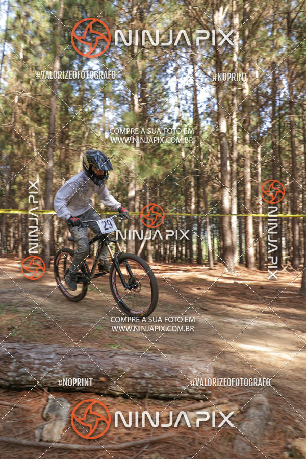 Compra tus fotos del eventoDownhill Pedreira En Fotop