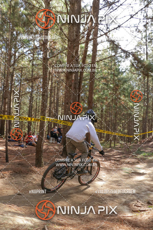 Compra tus fotos del eventoDownhill Pedreira En Fotop