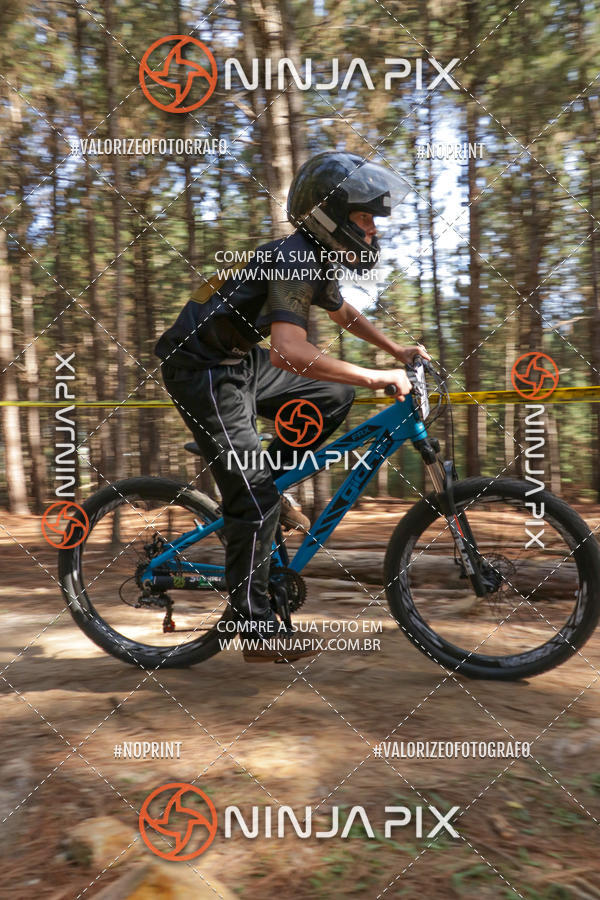 Compra tus fotos del eventoDownhill Pedreira En Fotop