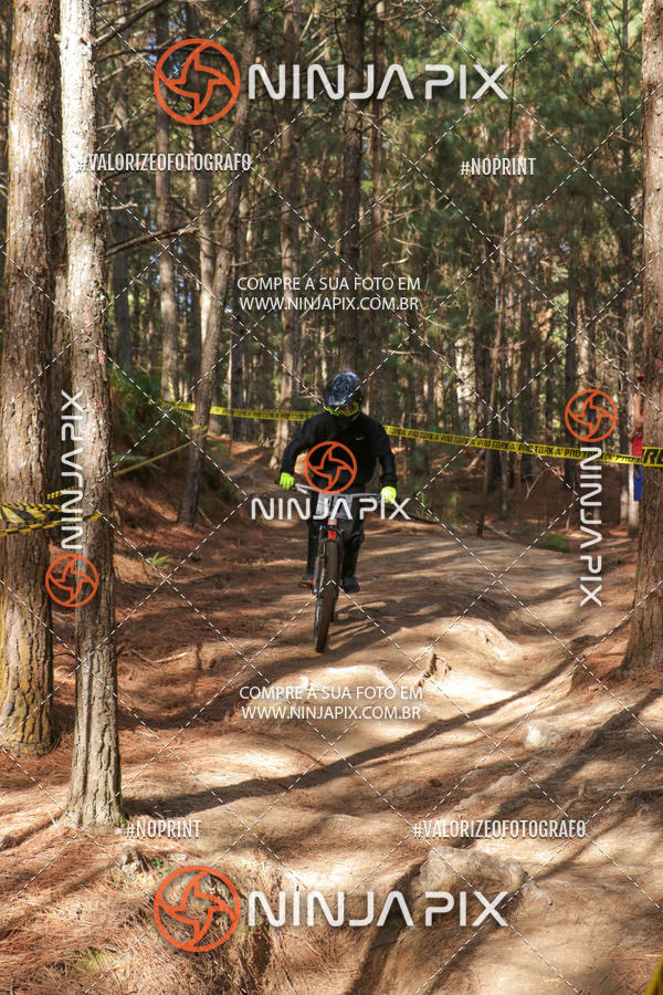 Compra tus fotos del eventoDownhill Pedreira En Fotop