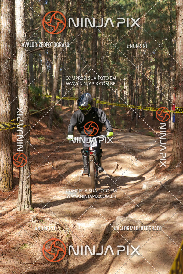 Compra tus fotos del eventoDownhill Pedreira En Fotop