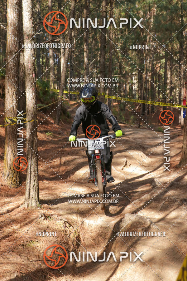 Compra tus fotos del eventoDownhill Pedreira En Fotop