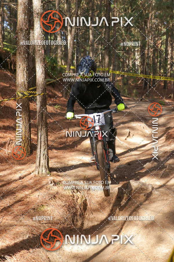 Compra tus fotos del eventoDownhill Pedreira En Fotop