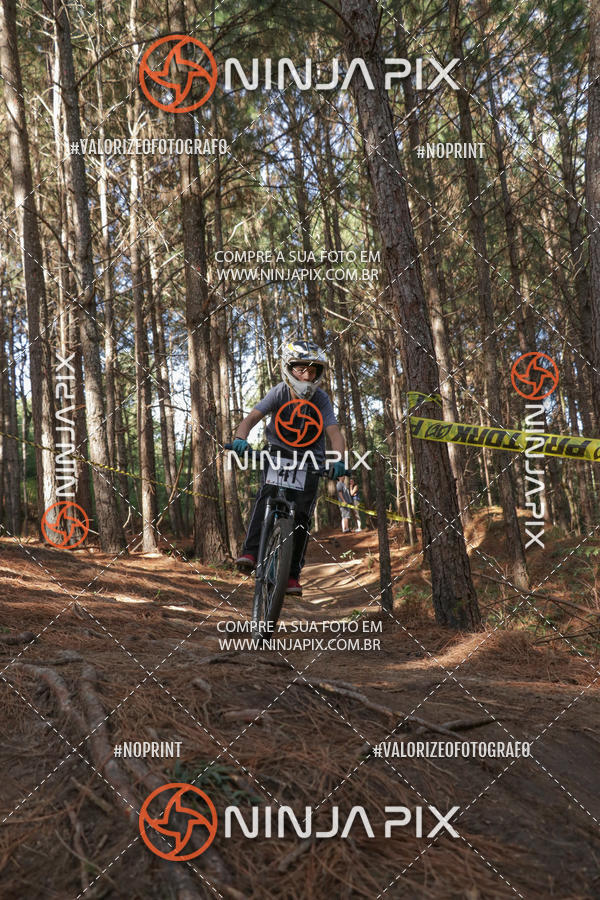 Acquista le foto dell'eventoDownhill Pedreira in Fotop