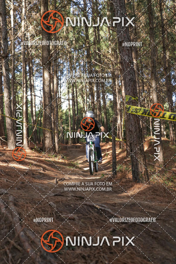 Acquista le foto dell'eventoDownhill Pedreira in Fotop