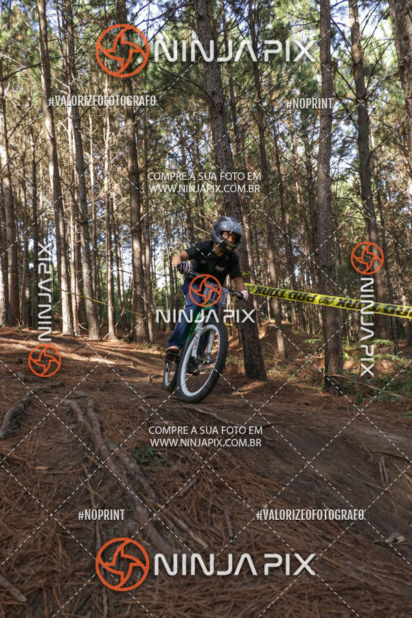 Acquista le foto dell'eventoDownhill Pedreira in Fotop