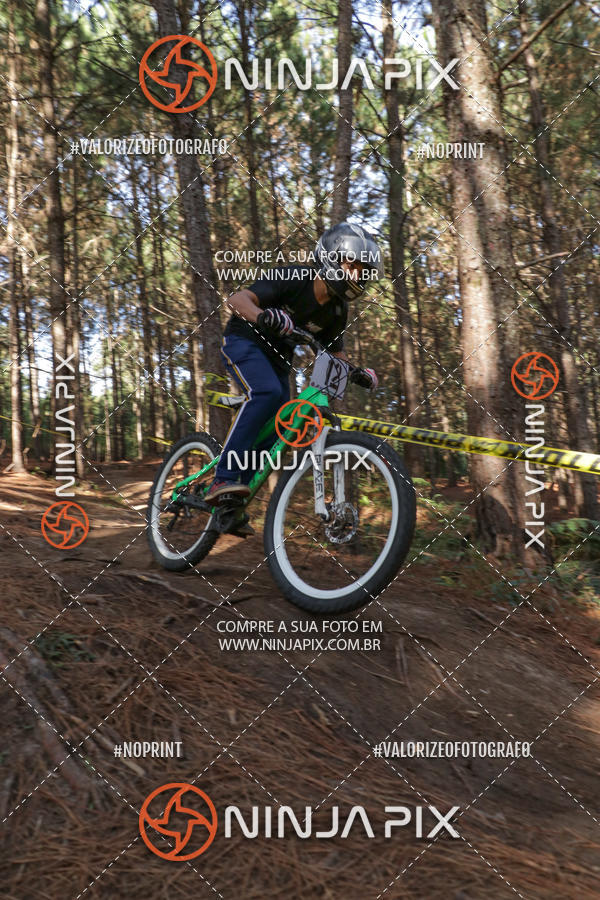 Buy your photos of the eventDownhill Pedreira on Fotop