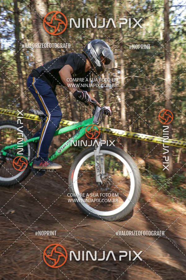 Buy your photos of the eventDownhill Pedreira on Fotop