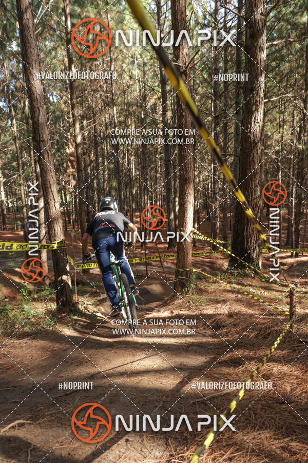 Buy your photos of the eventDownhill Pedreira on Fotop