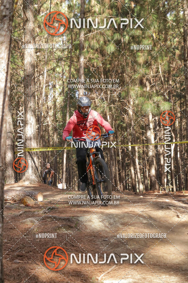 Buy your photos of the eventDownhill Pedreira on Fotop