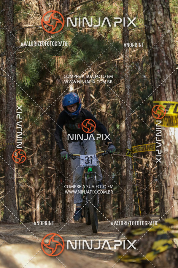 Buy your photos of the eventDownhill Pedreira on Fotop
