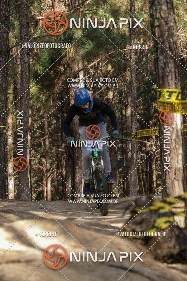 Buy your photos of the eventDownhill Pedreira on Fotop