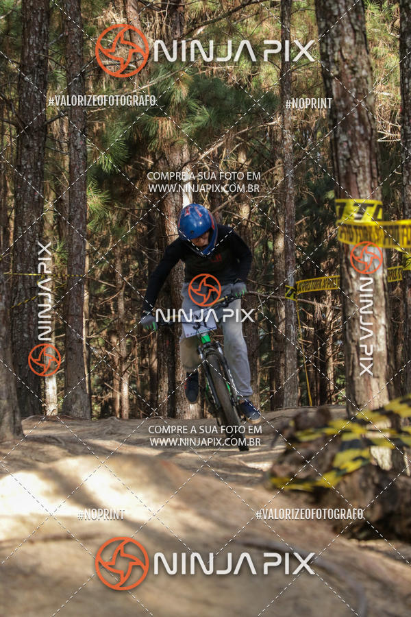 Buy your photos of the eventDownhill Pedreira on Fotop