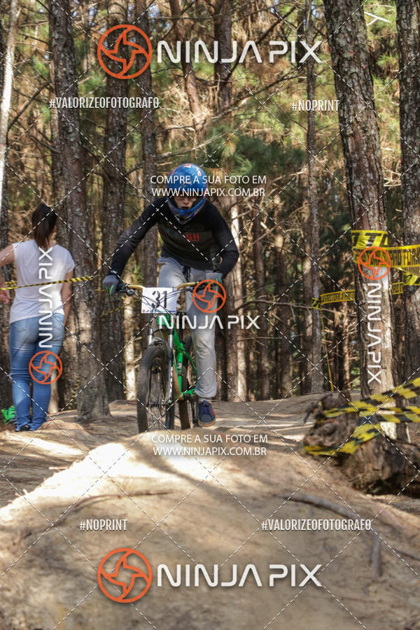 Buy your photos of the eventDownhill Pedreira on Fotop